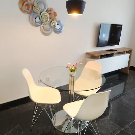 Apartment Latin Bridge