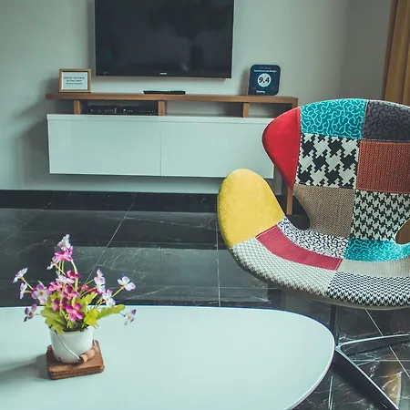 Latin Bridge 아파트